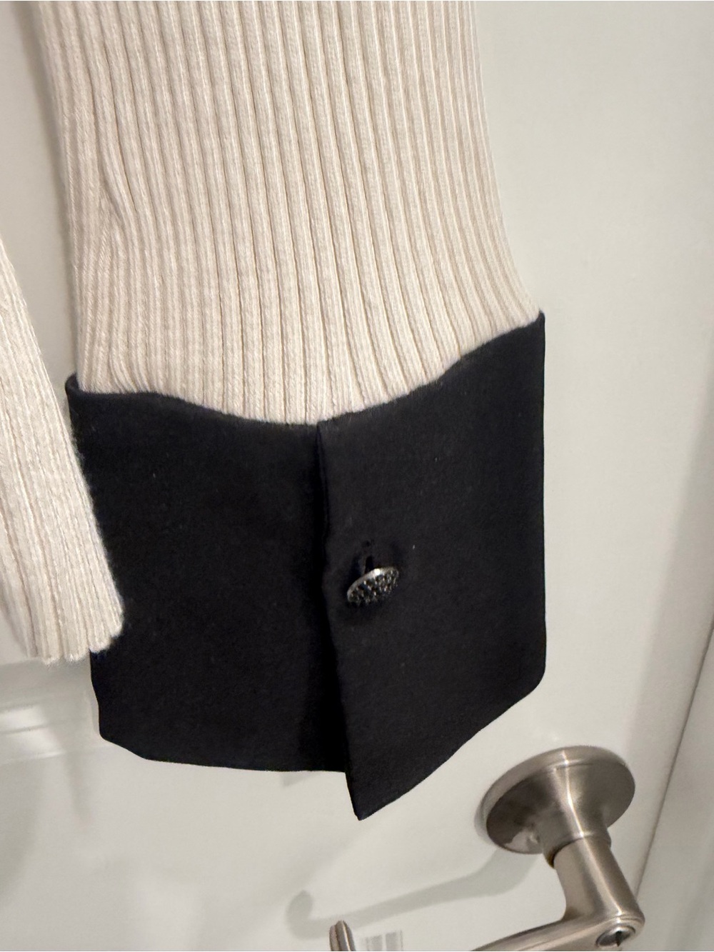 White House Black Market Cream Ribbed Button-Down with Black Collar & Cuffs - Picture 5 of 7